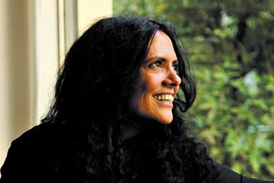 16 DE AGOSTO PAULA SIBILA